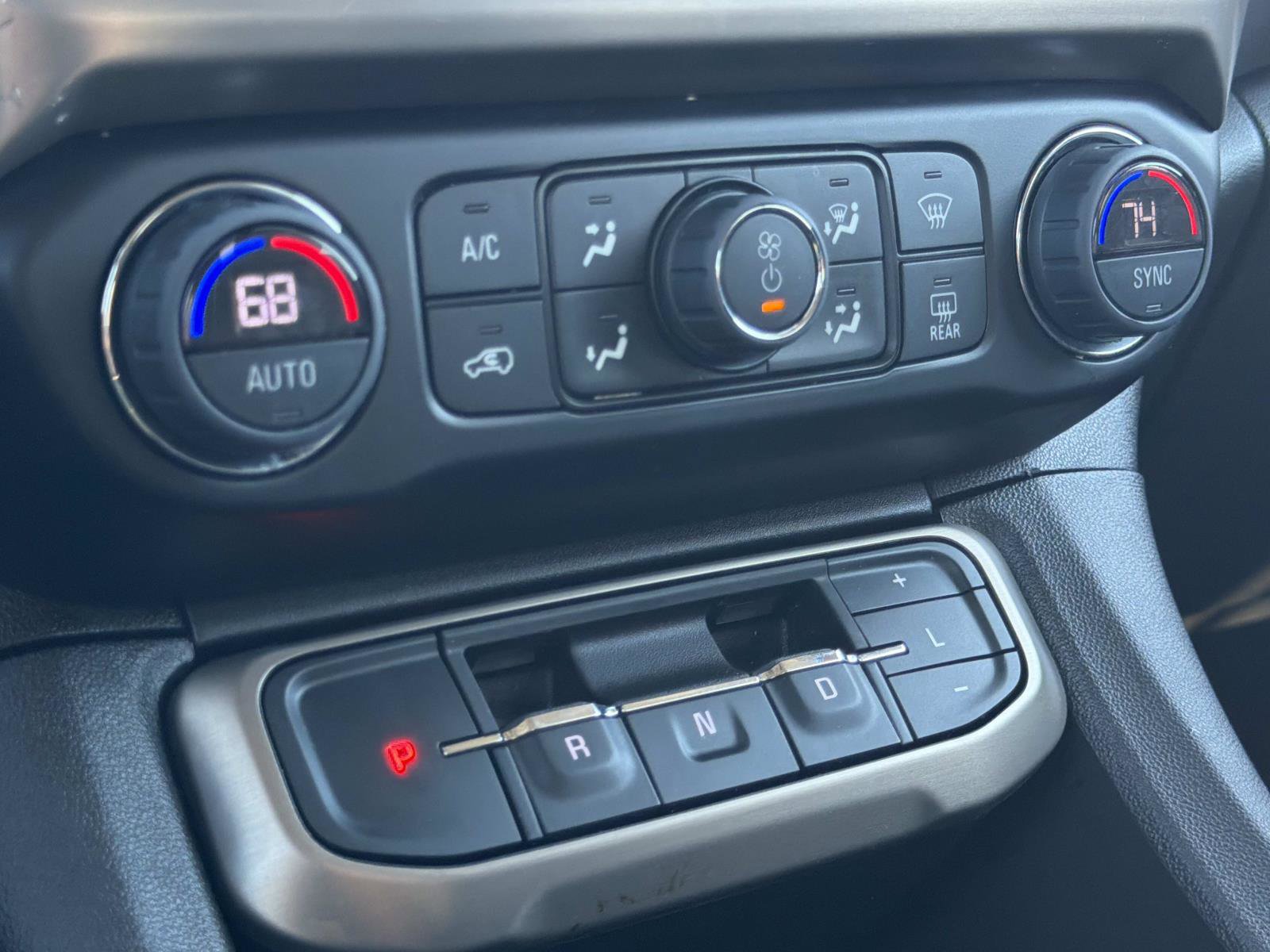 Used 2023 GMC Acadia Denali w/ Denali Ultimate Package image 24