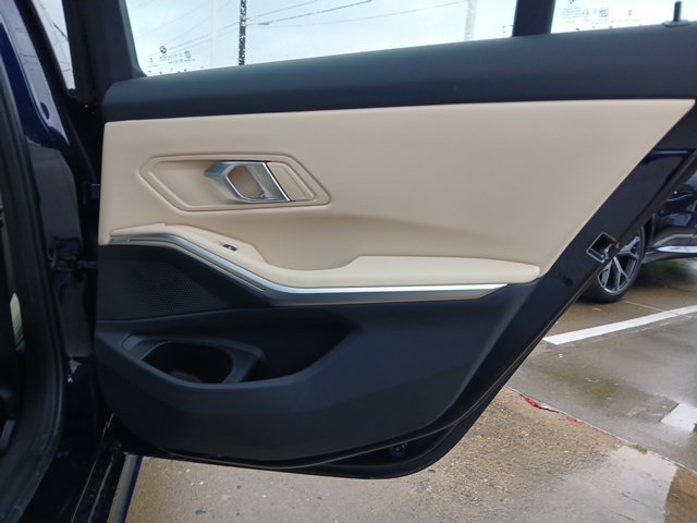 New 2026 BMW 330i Sedan w/ M Sport Package RWD image 9