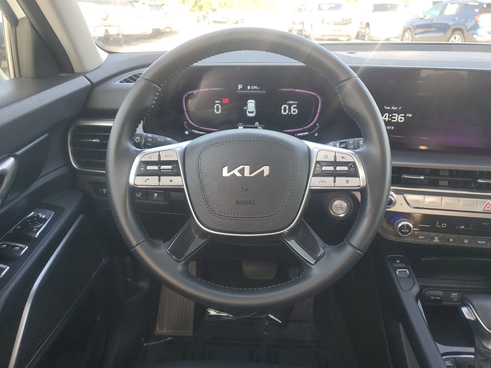 Used 2025 Kia Telluride S FWD image 11