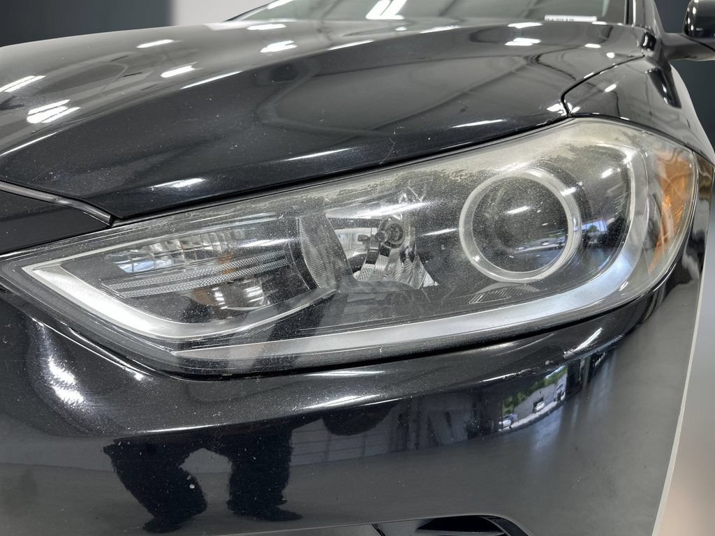 Used 2017 Hyundai Elantra SE FWD image 11