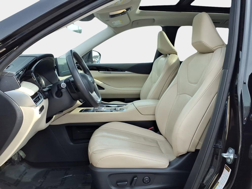 Used 2023 INFINITI QX60 Pure image 9