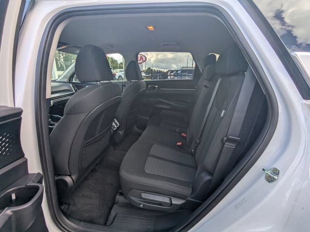 Used 2026 Kia Sorento LX FWD image 12