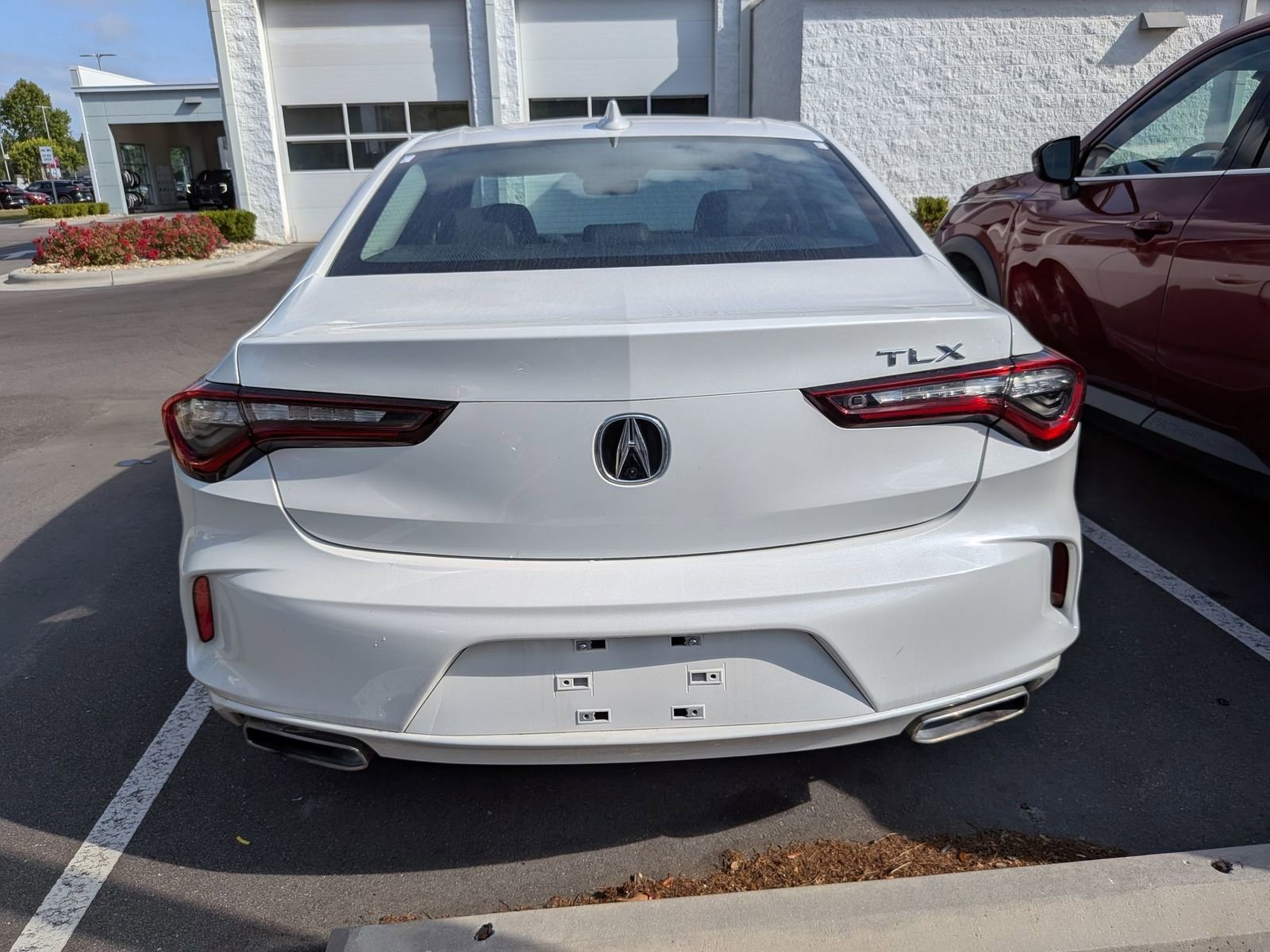 Used 2023 Acura TLX FWD image 3