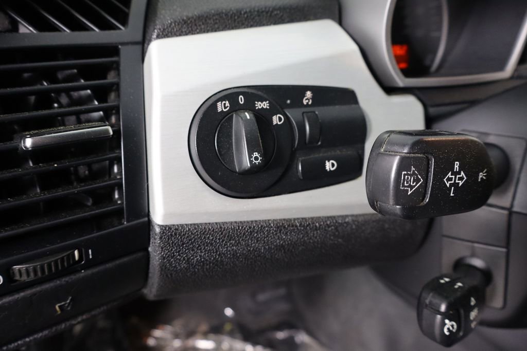 Used 2006 BMW Z4 3.0si image 13