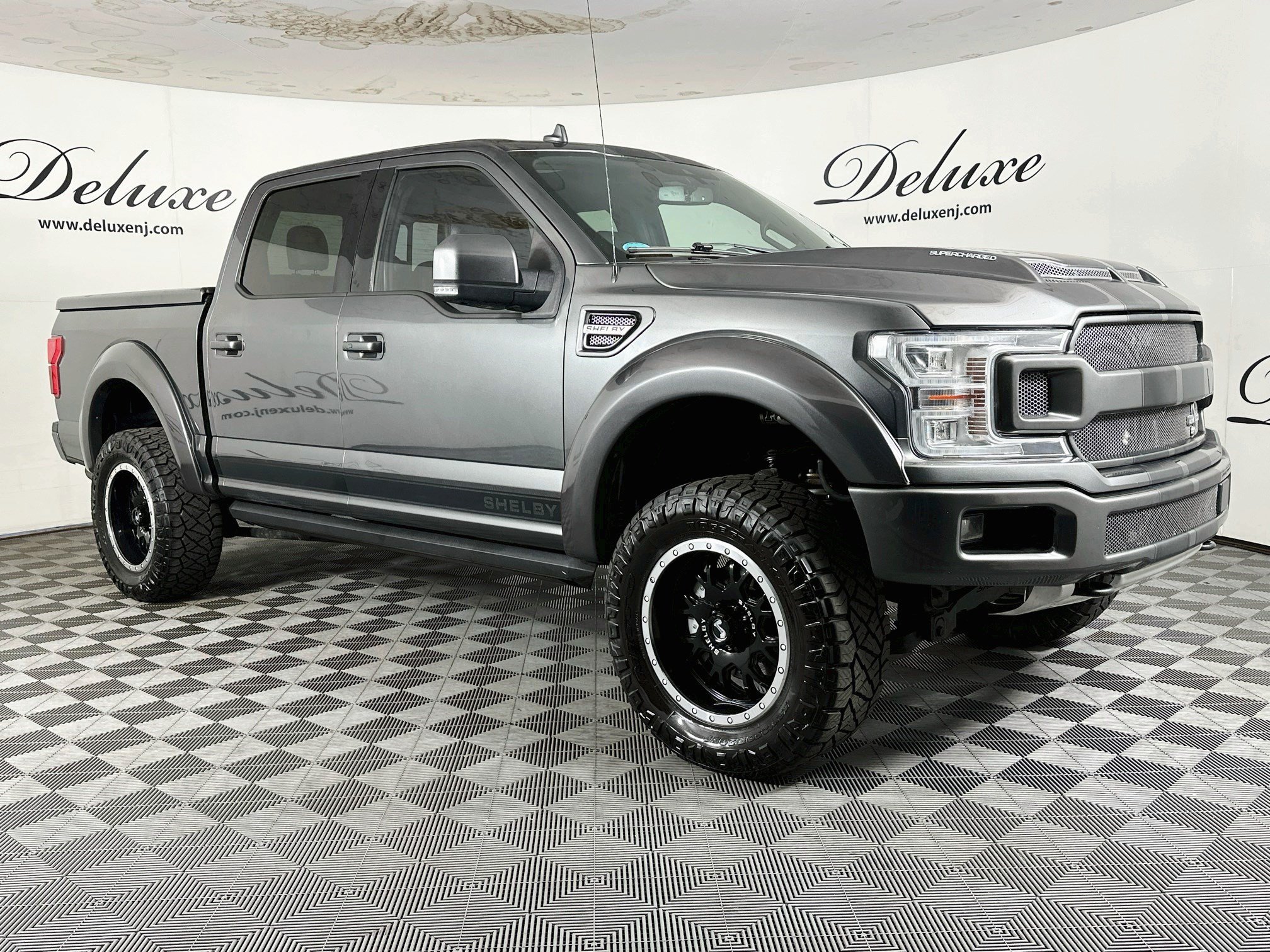 Used 2018 Ford F150 Lariat w/ Equipment Group 502A Luxury AWD/4WD image 1