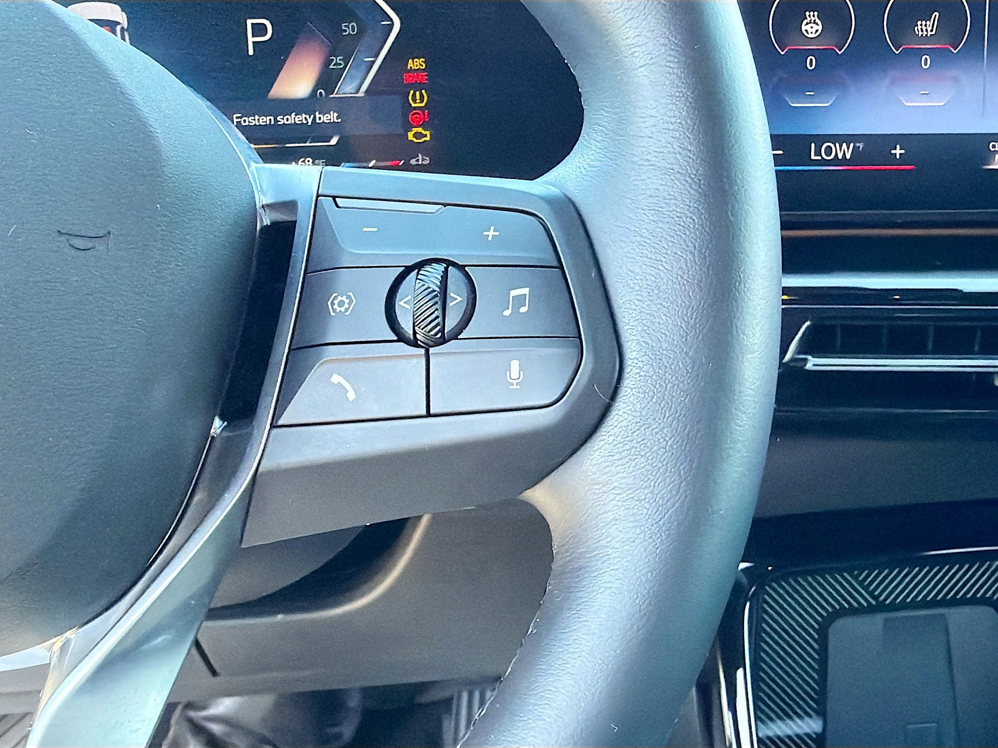 Used 2023 BMW X1 xDrive28i w/ Convenience Package image 39