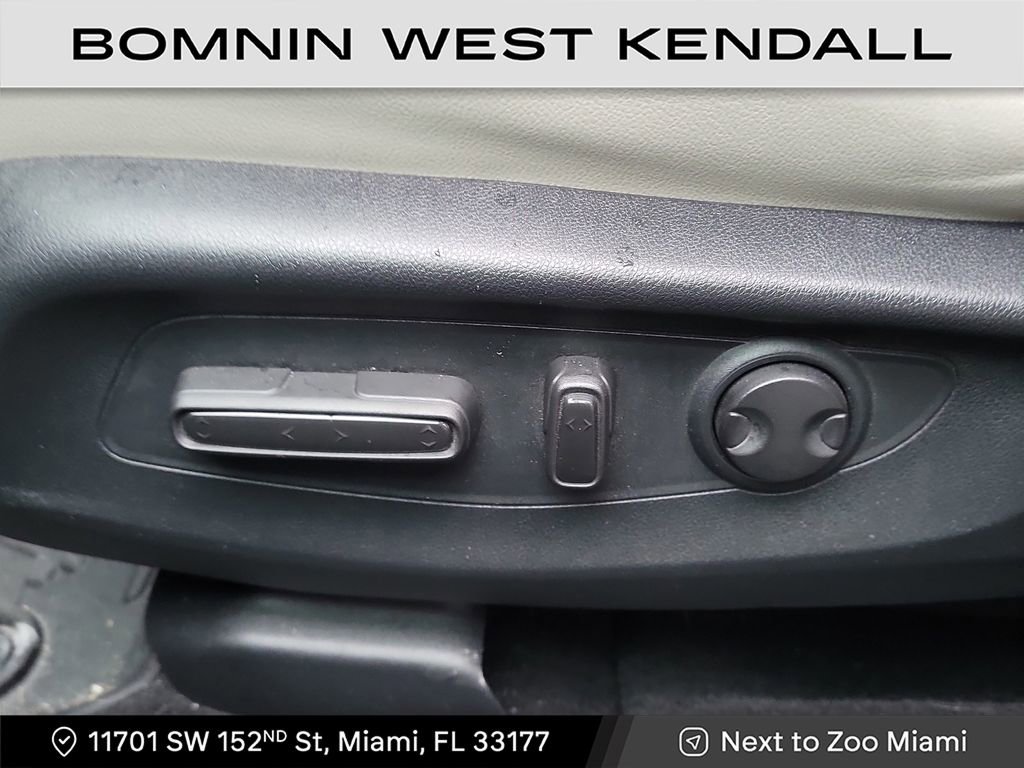 Used 2023 Honda CR-V EX-L image 11