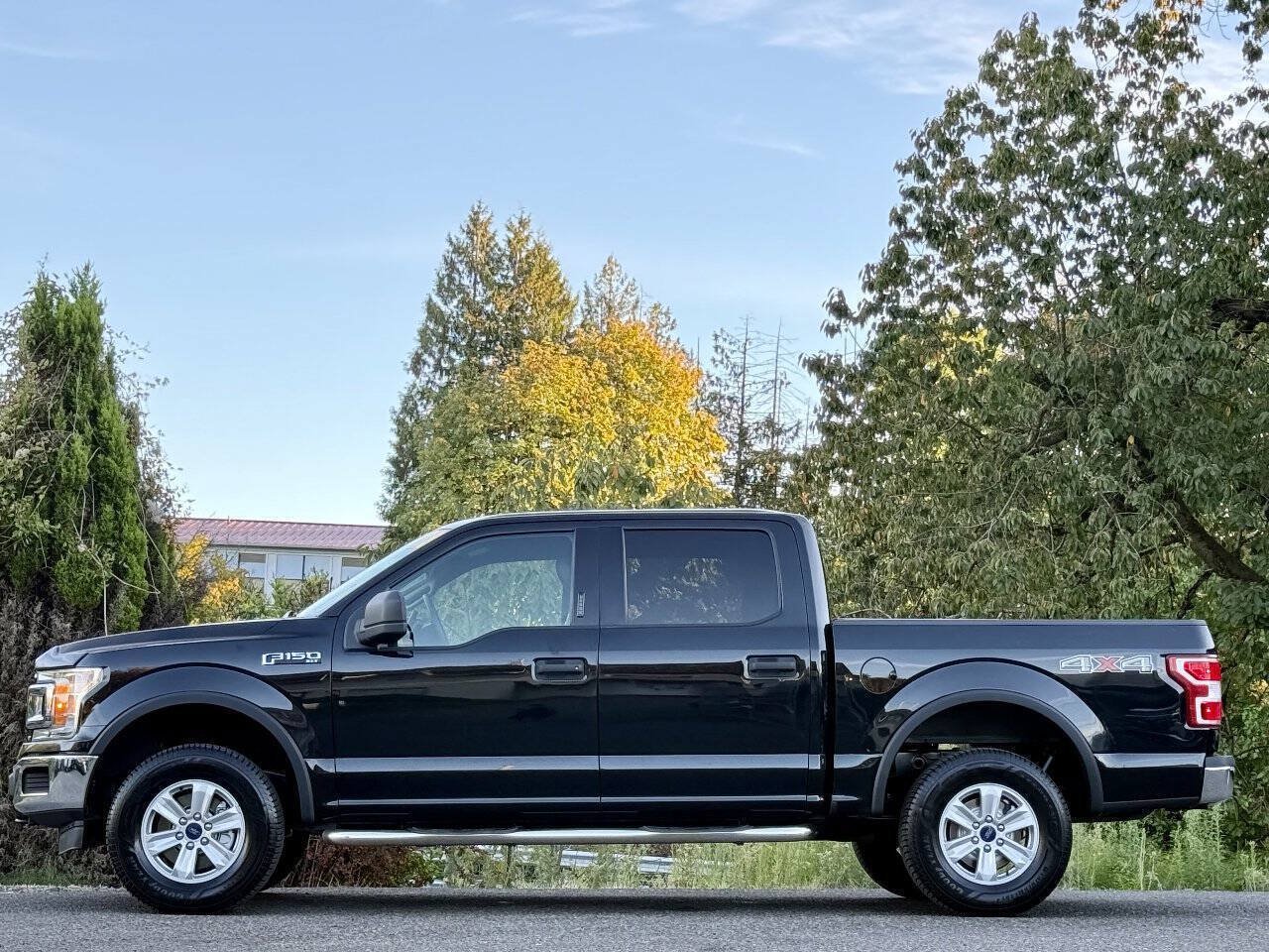 Used 2018 Ford F150 XLT AWD/4WD image 3