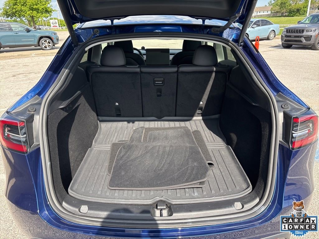 Used 2024 Tesla Model Y Long Range RWD image 4