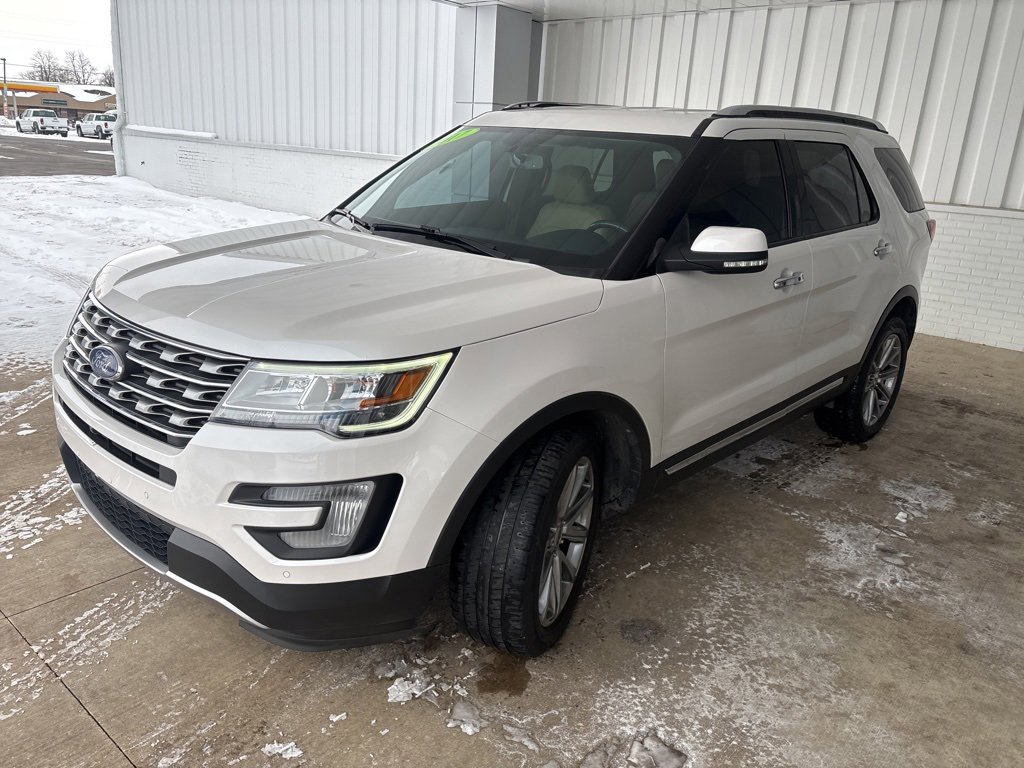 Used 2017 Ford Explorer Limited image 3