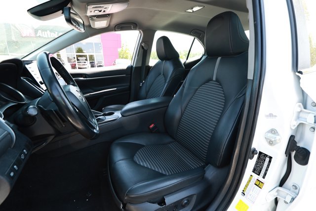 Used 2021 Toyota Camry SE w/ Convenience Package FWD image 22