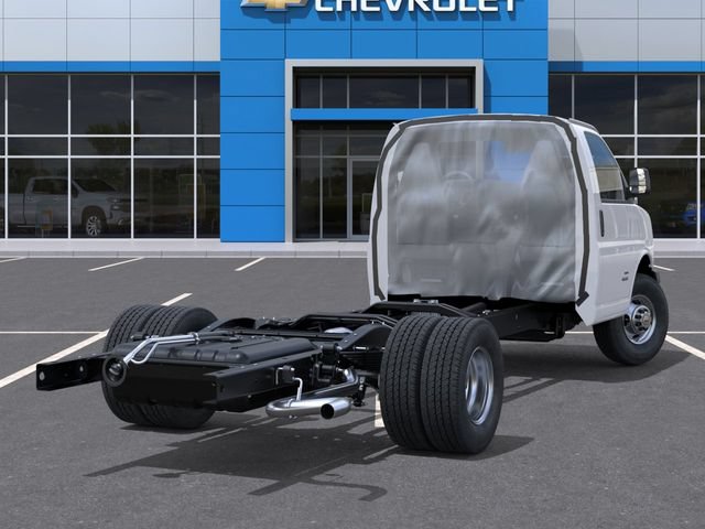 New 2026 Chevrolet Express 4500 w/ Power Convenience Package RWD image 4