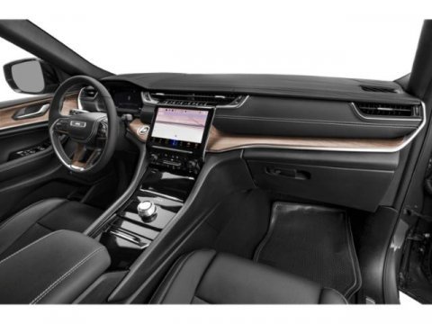 Used 2023 Jeep Grand Cherokee L Overland w/ Advanced Protech Group III image 18