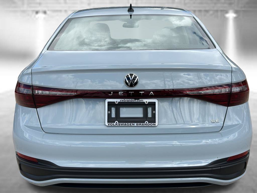 Certified 2026 Volkswagen Jetta SE w/ Black Wheel Package FWD image 5