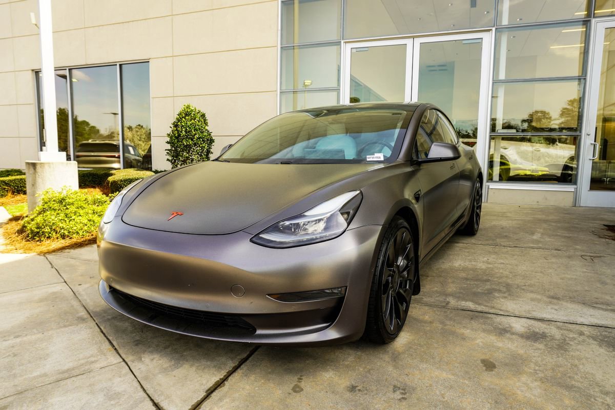 Used 2021 Tesla Model 3 Performance image 8