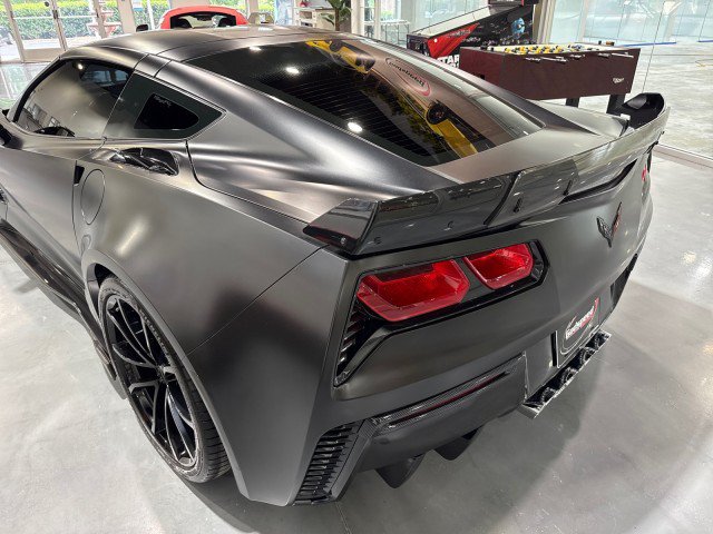 Used 2017 Chevrolet Corvette Grand Sport w/ Carbon Flash Badge Package RWD image 42