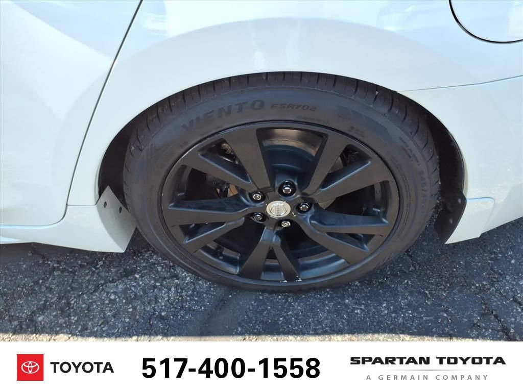 Used 2016 Nissan Maxima Platinum image 10