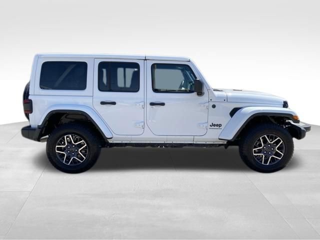 Used 2025 Jeep Wrangler Unlimited Sahara AWD/4WD video 2