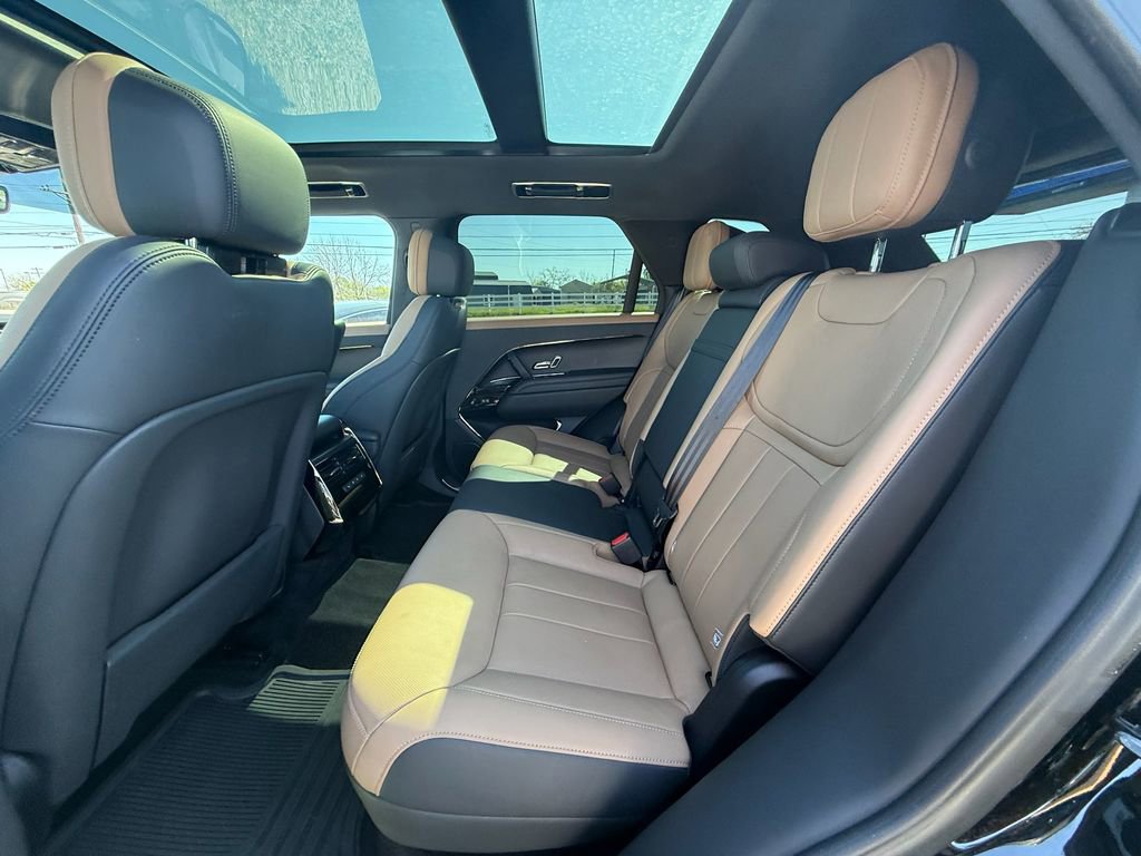 Used 2023 Land Rover Range Rover Sport SE Dynamic image 19