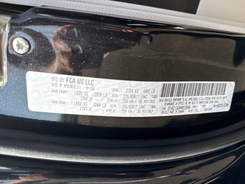 Used 2017 Chrysler Pacifica Touring FWD image 30