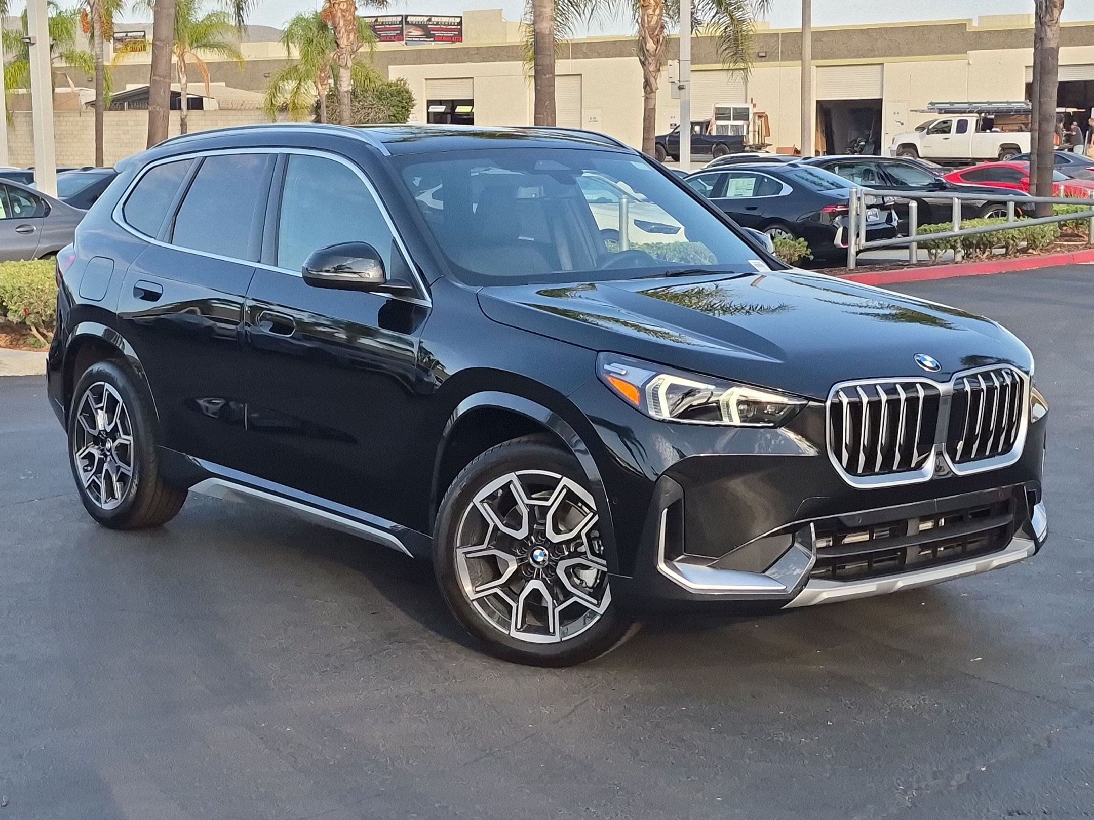 New 2026 BMW X1 xDrive28i w/ Convenience Package AWD/4WD image 2