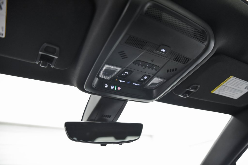 Used 2024 Cadillac XT6 Premium Luxury w/ Technology Package image 18