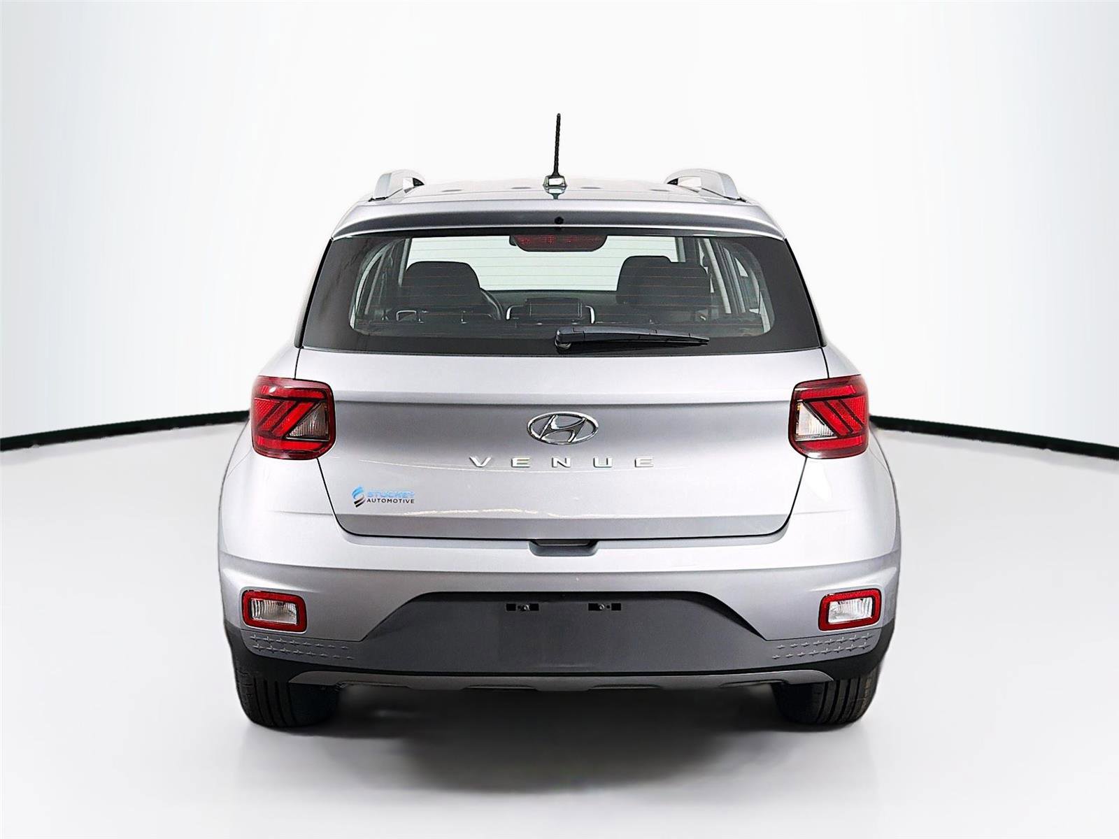 Used 2025 Hyundai Venue SEL FWD image 6