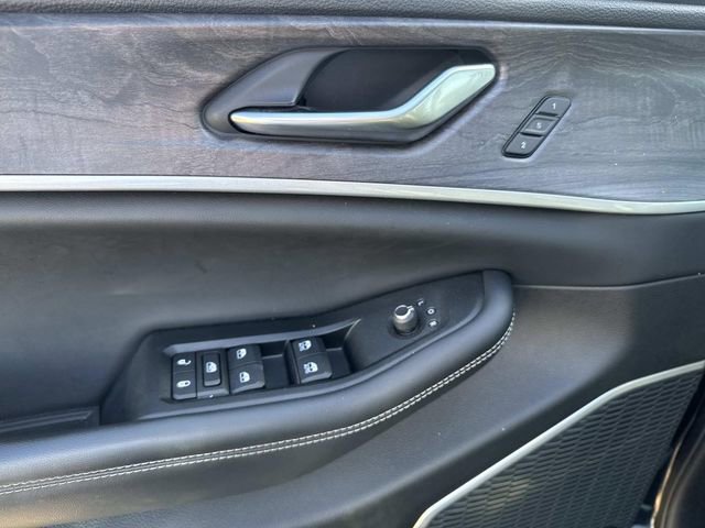 Used 2022 Jeep Grand Cherokee Limited 4xe w/ Luxury Tech Group II image 26