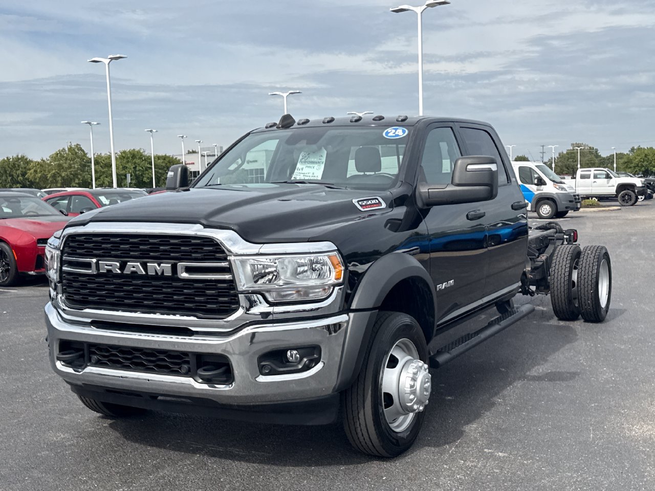 Used 2024 RAM 5500 SLT w/ Quick Order Package 27G SLT AWD/4WD image 7