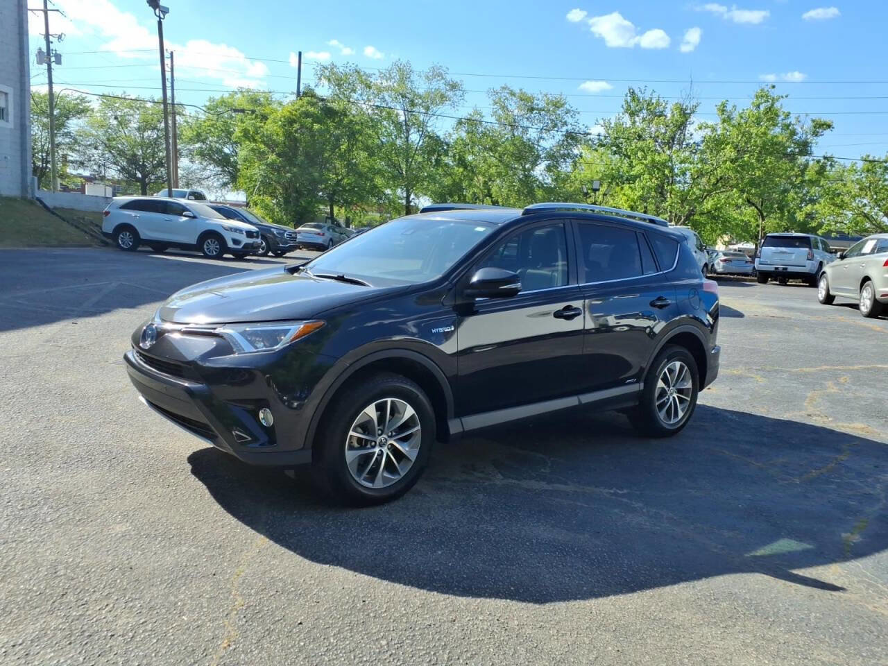Used 2016 Toyota RAV4 XLE w/ Convenience Package AWD/4WD image 9