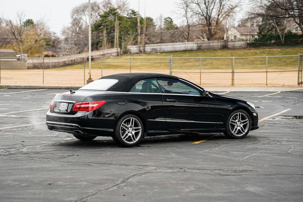 Used 2011 Mercedes-Benz E 550 Cabriolet image 9