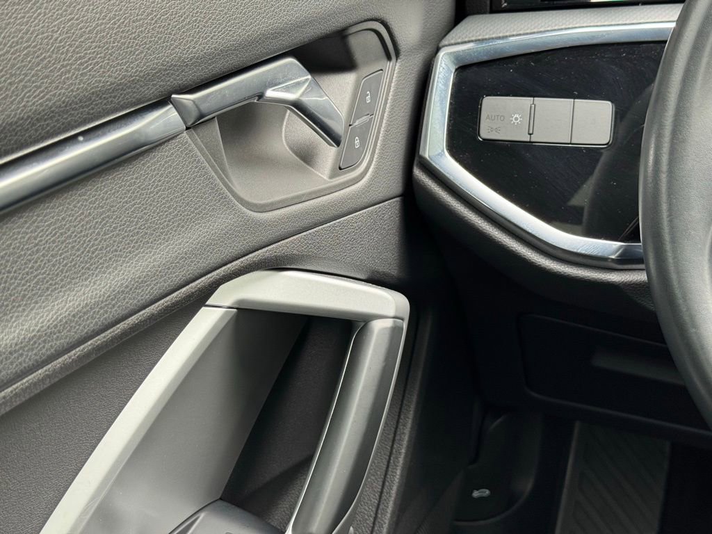 Used 2020 Audi Q3 2.0T Premium AWD/4WD image 12