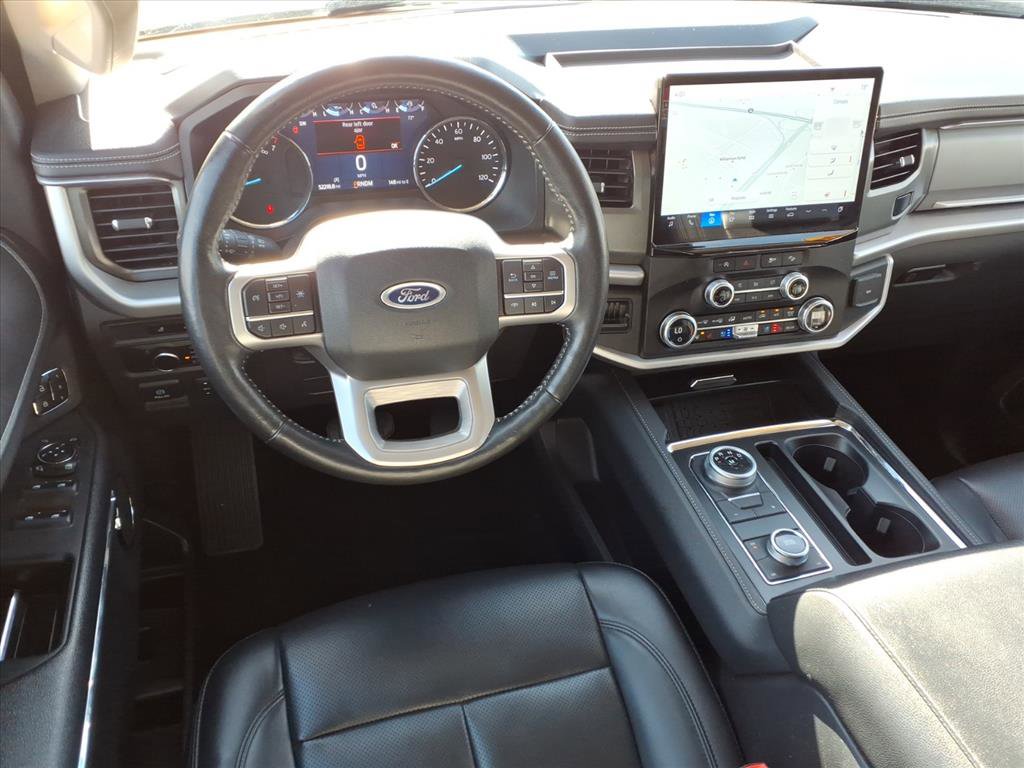 Used 2024 Ford Expedition XLT image 7