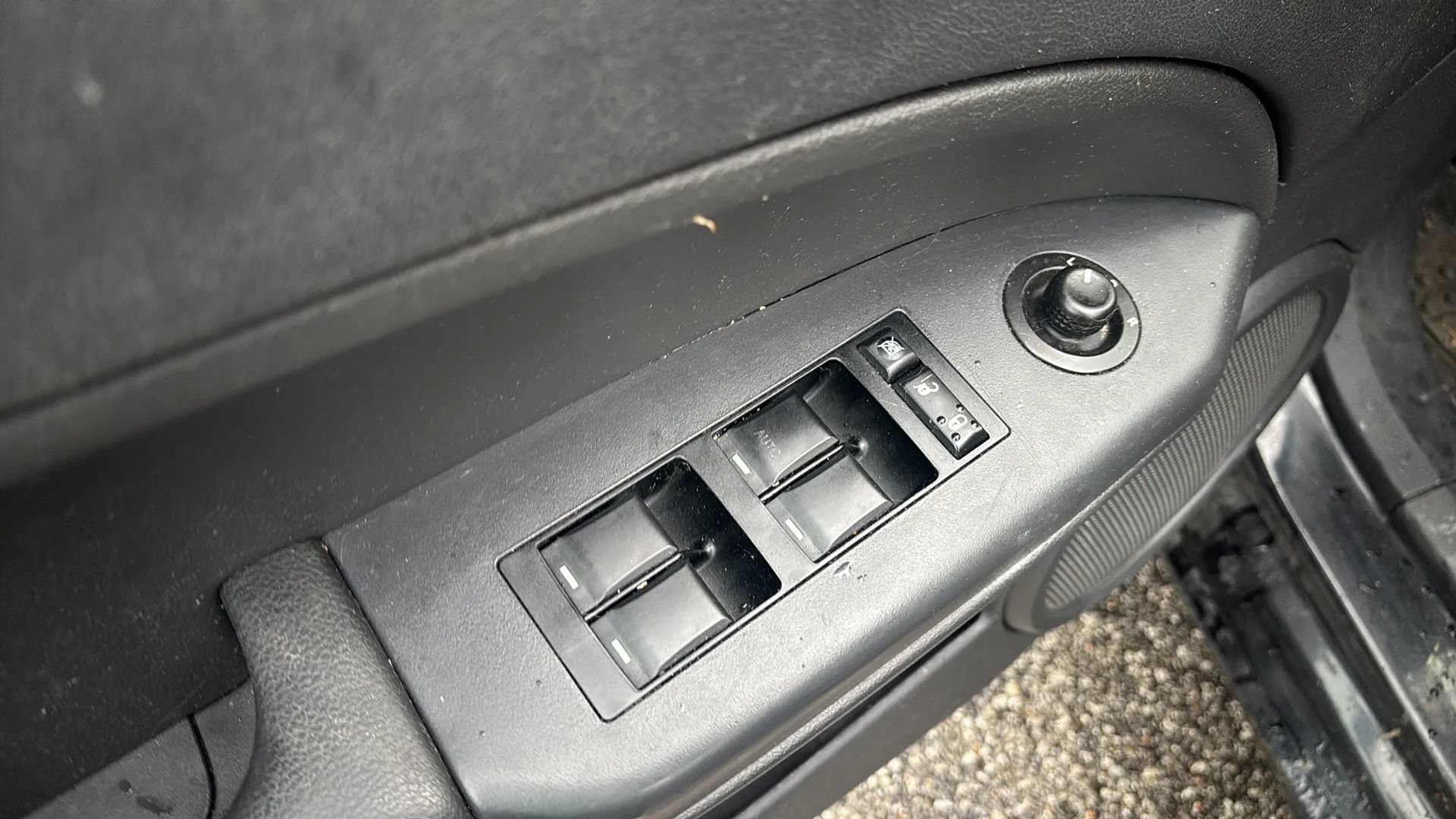 Used 2012 Dodge Caliber SXT FWD image 10