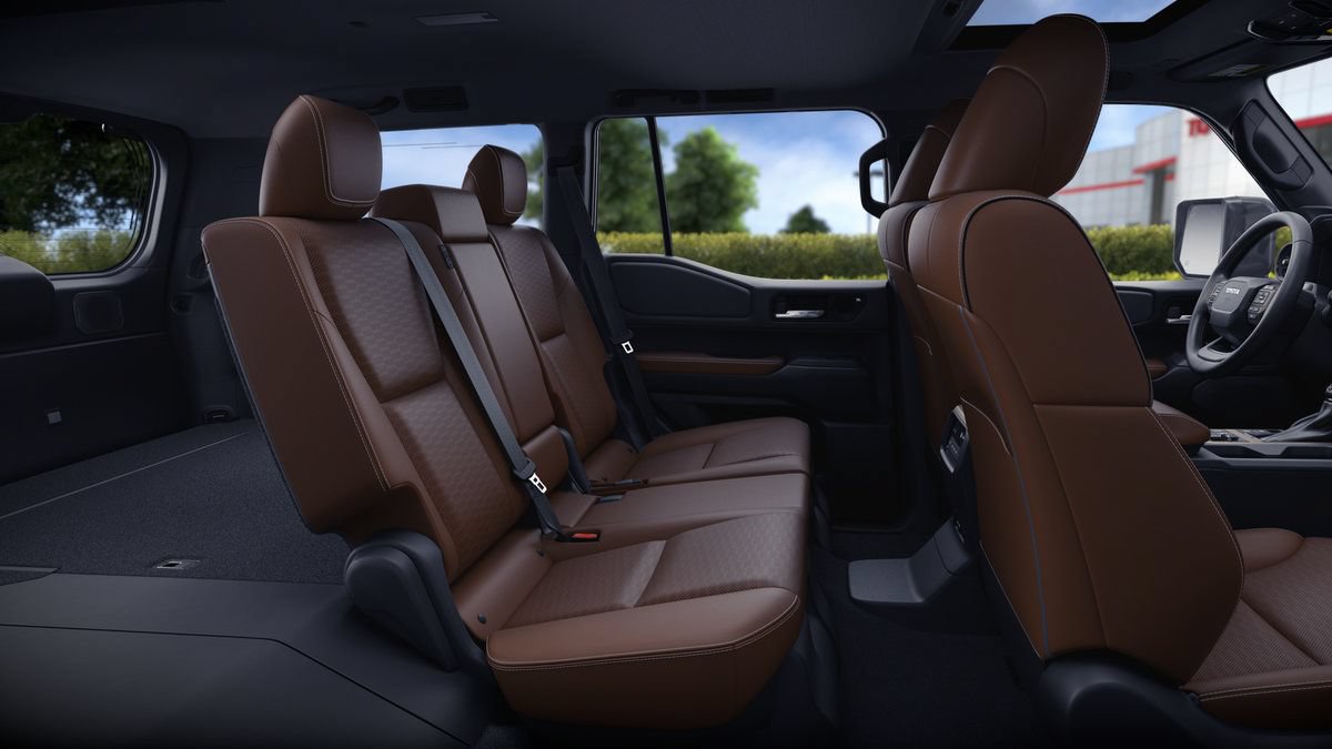 New 2027 Toyota Land Cruiser w/ Premium Package AWD/4WD image 21