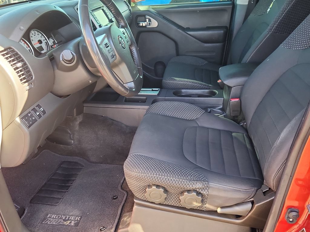 Used 2018 Nissan Frontier PRO-4X AWD/4WD image 7