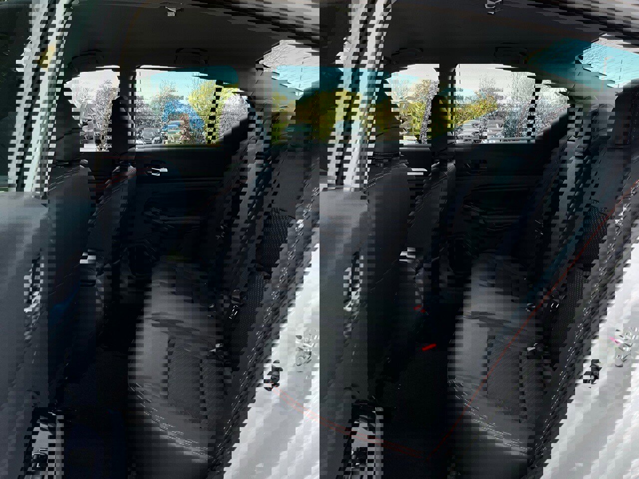 Used 2025 Nissan Altima 2.5 SR image 12