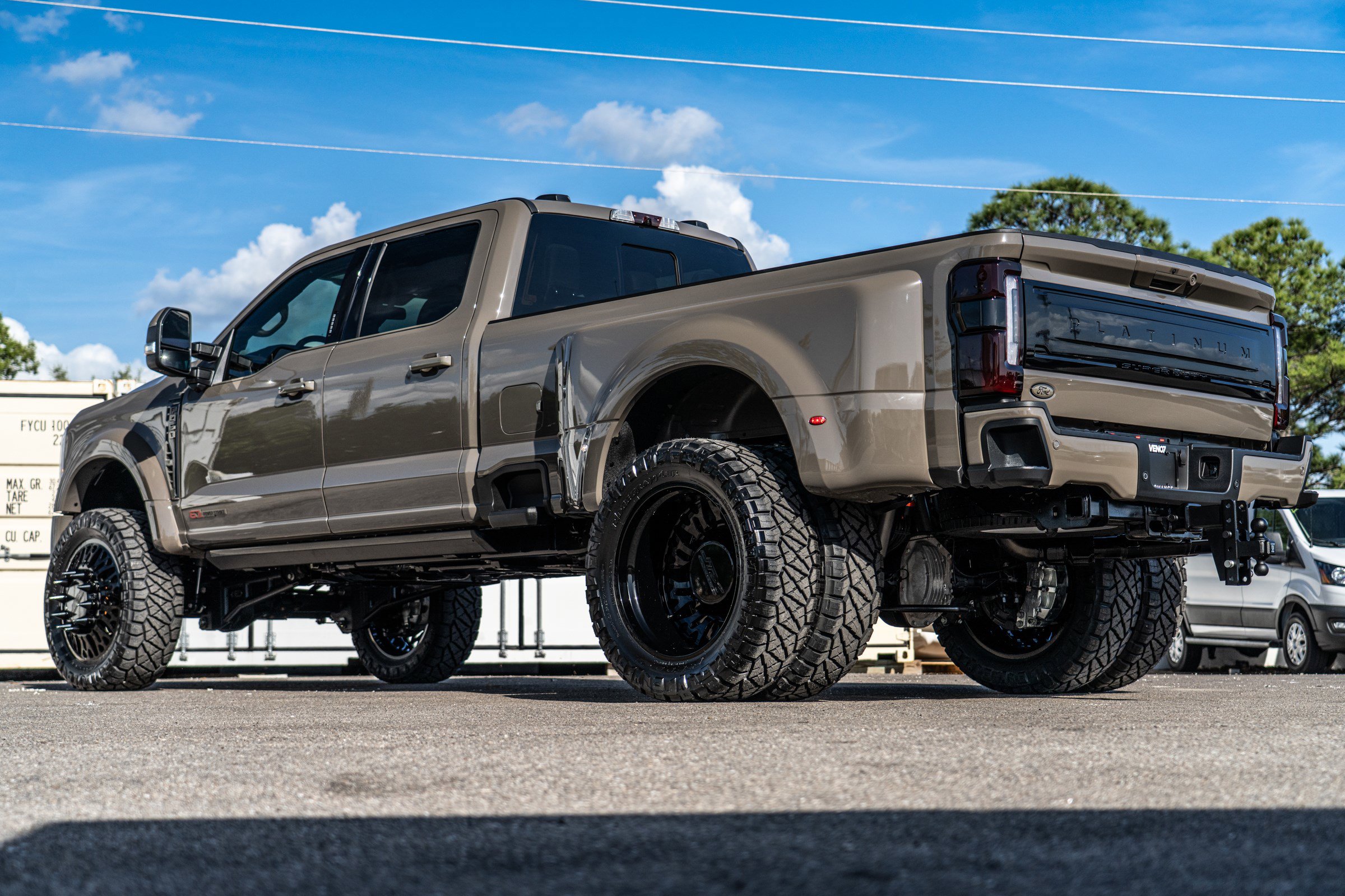 New 2026 Ford F450 Platinum w/ Platinum Plus Package AWD/4WD image 48