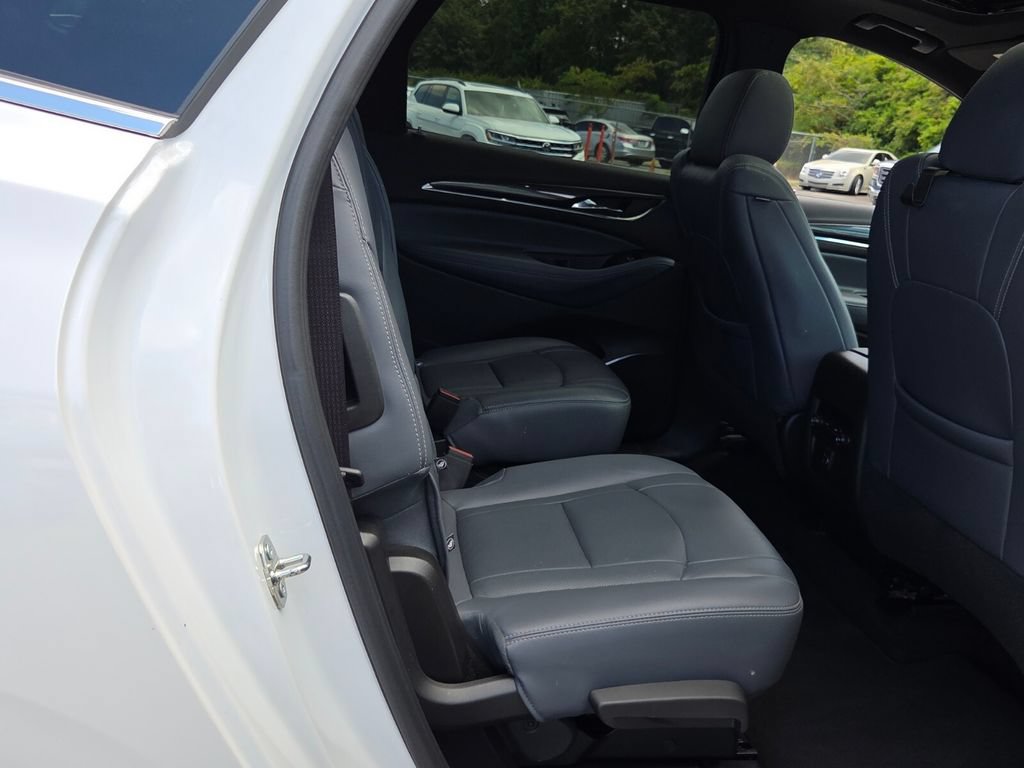 Used 2023 Buick Enclave Essence w/ Experience Buick Package FWD image 13