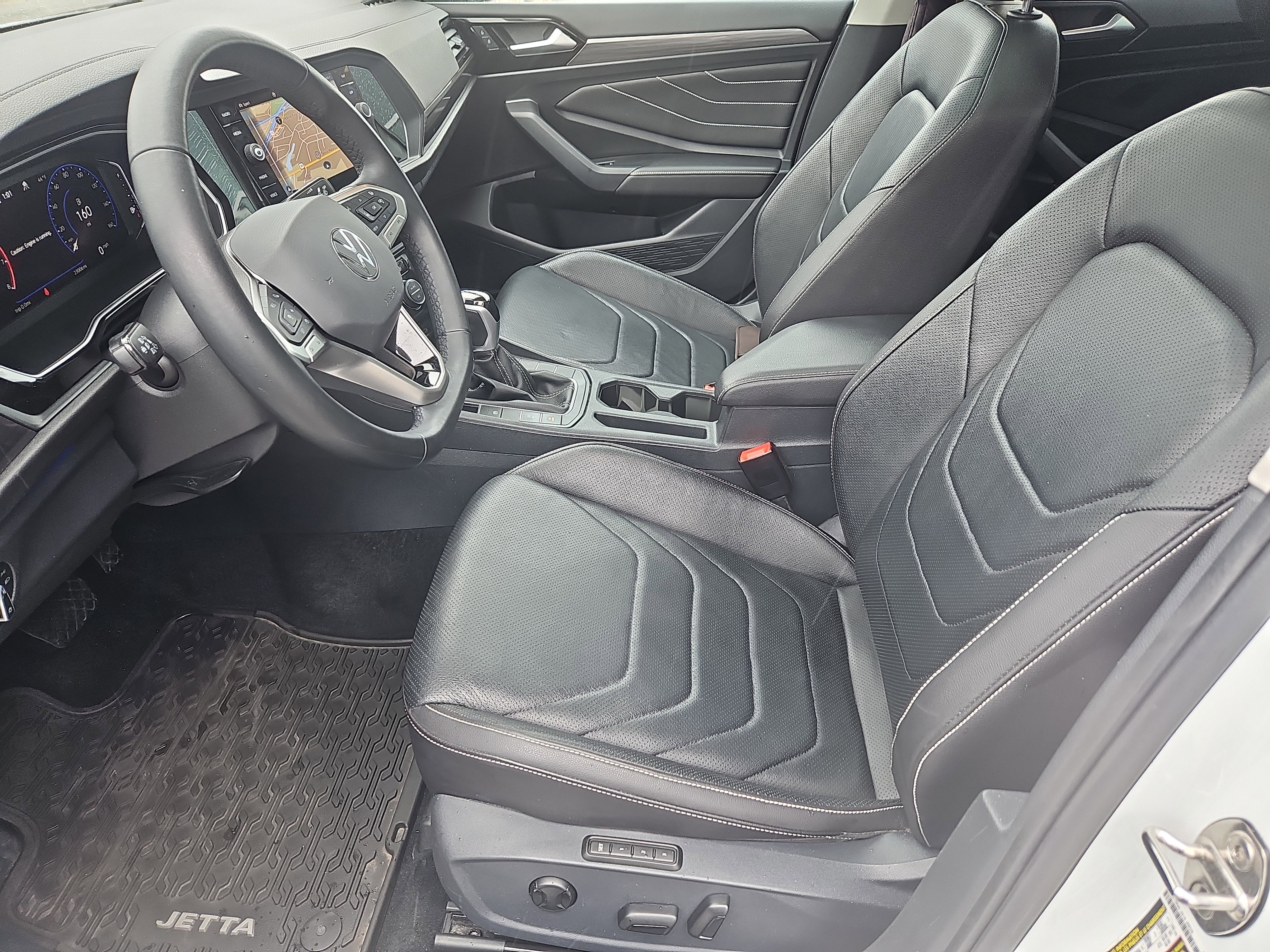 Certified 2022 Volkswagen Jetta SEL image 36