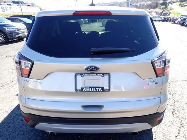 Used 2017 Ford Escape SE image 7