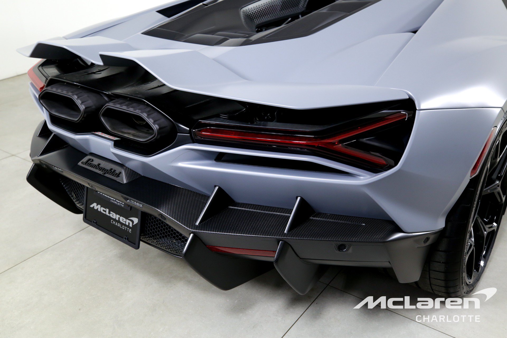 Used 2024 Lamborghini Revuelto AWD/4WD image 37