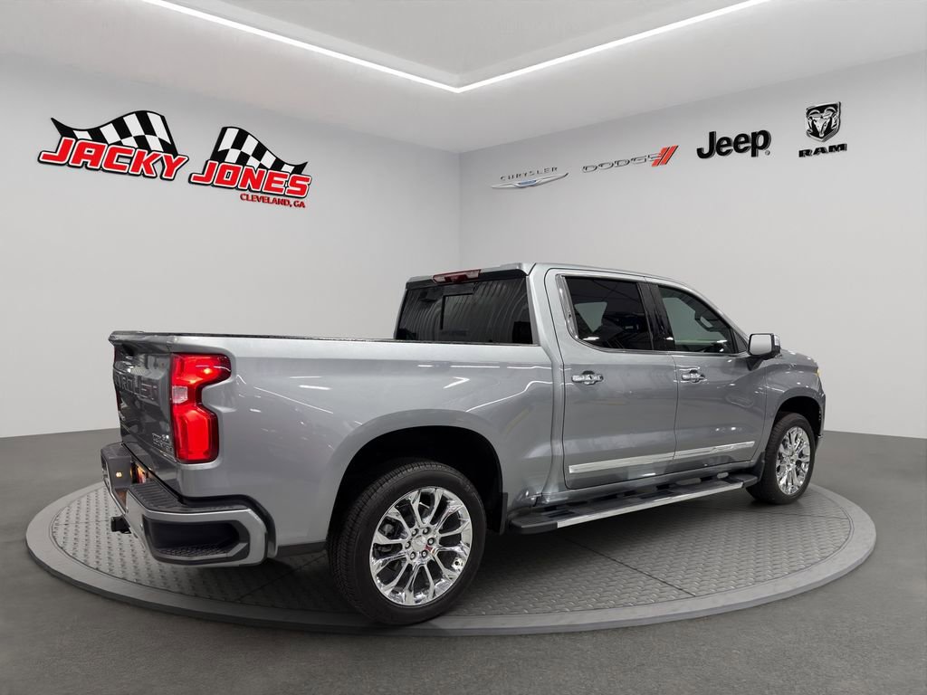 Used 2025 Chevrolet Silverado 1500 High Country w/ Technology Package image 11