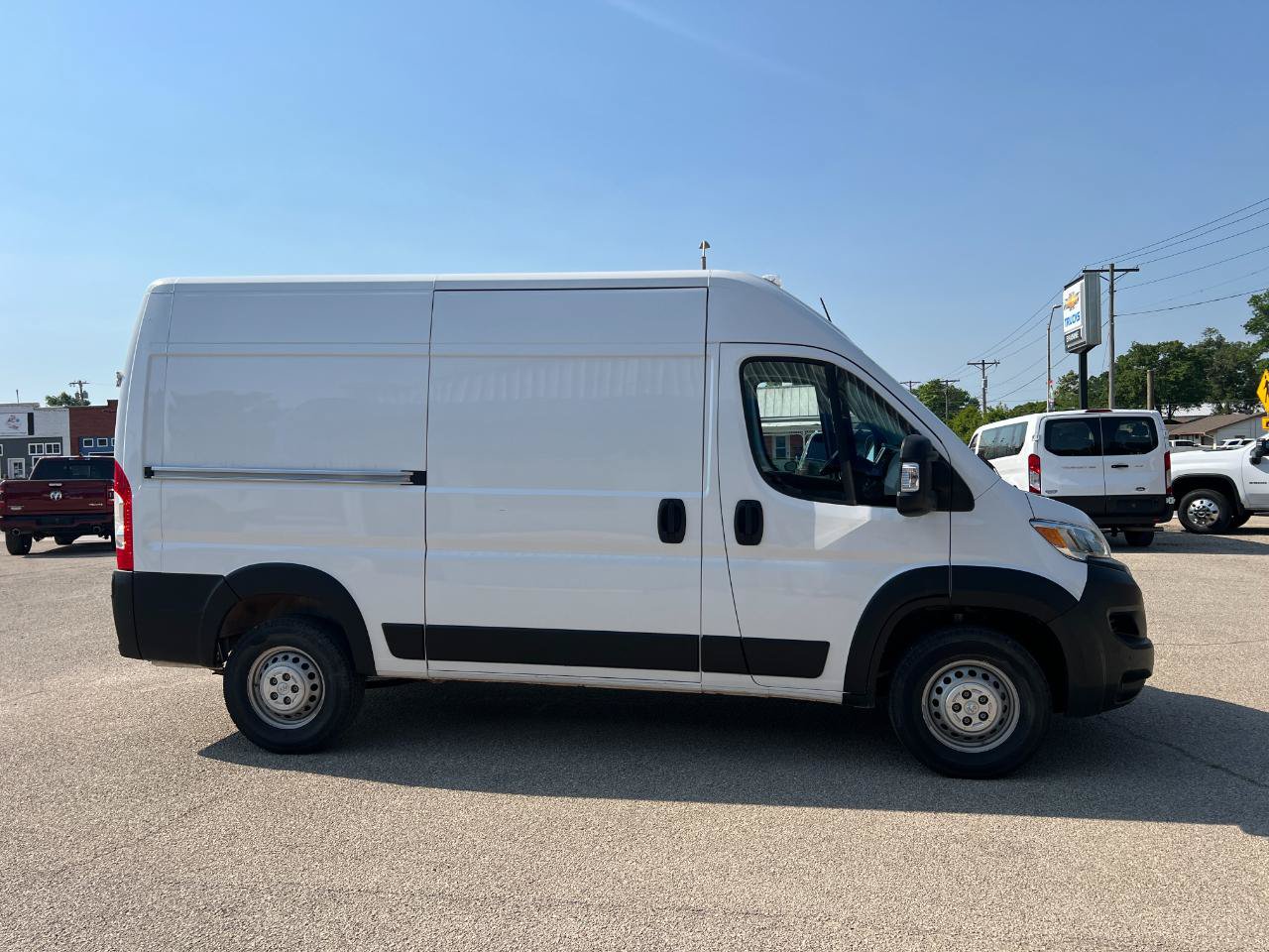 Used 2025 RAM ProMaster 2500 w/ Convenience Group FWD image 34