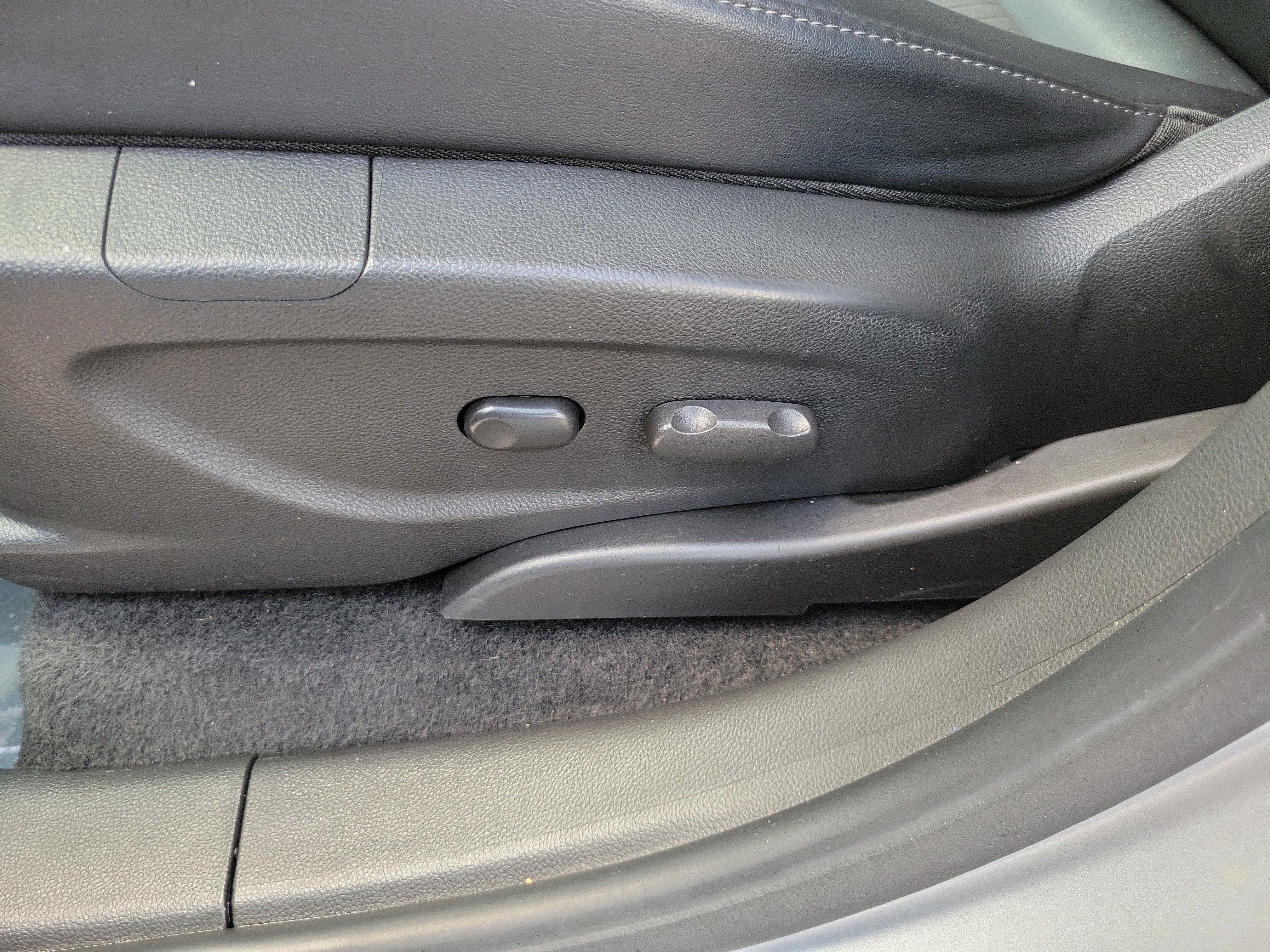 Used 2018 Buick Encore Preferred FWD image 11