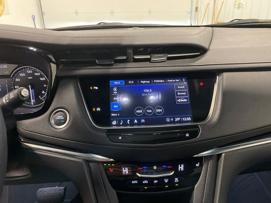 Used 2025 Cadillac XT5 Premium Luxury image 32
