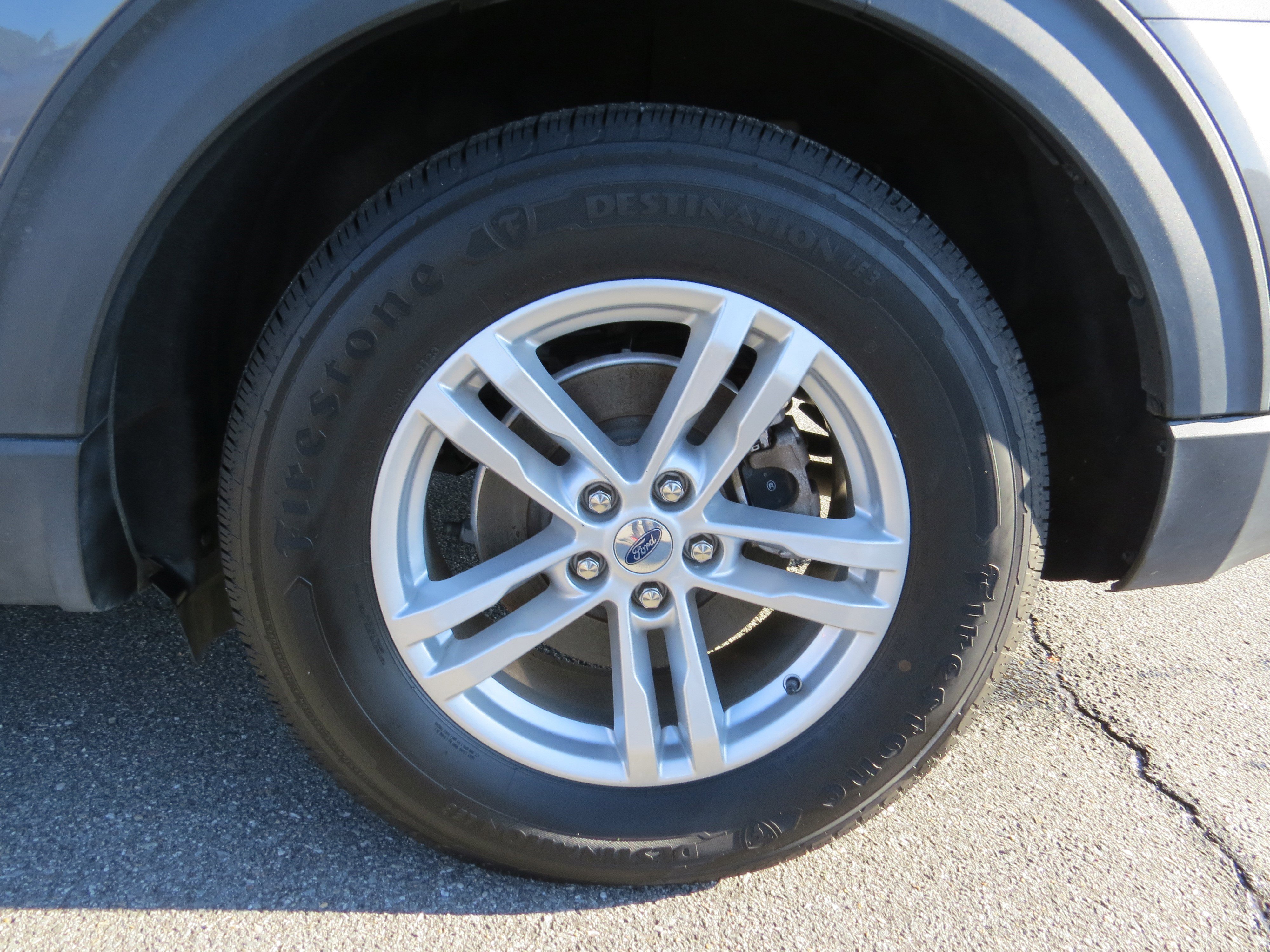 Used 2022 Ford Explorer XLT w/ Equipment Group 202A image 11