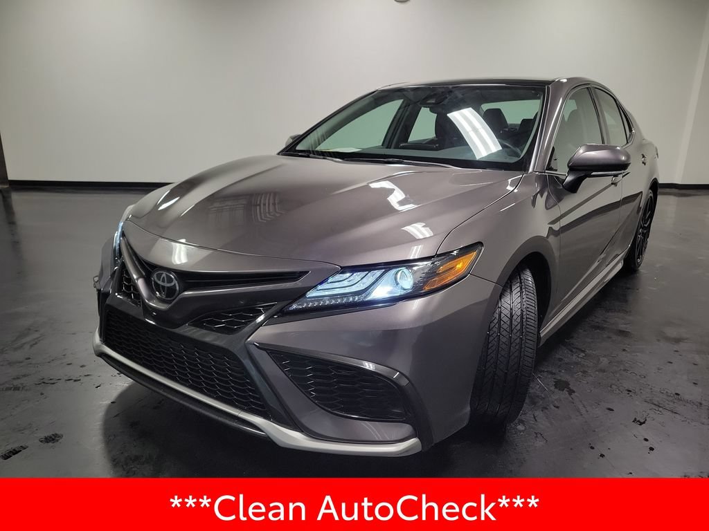 Used 2024 Toyota Camry XSE w/ Cold Weather Package FWD image 4