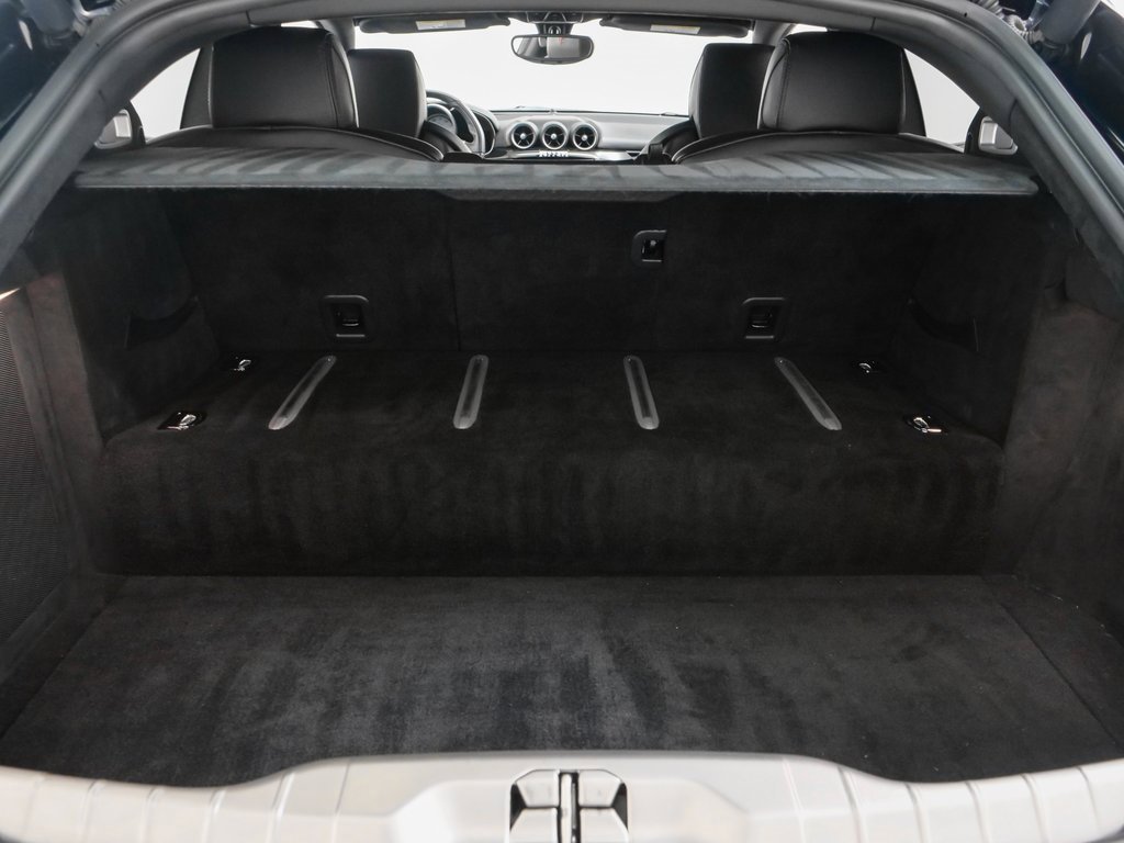 Certified 2015 Ferrari FF image 38