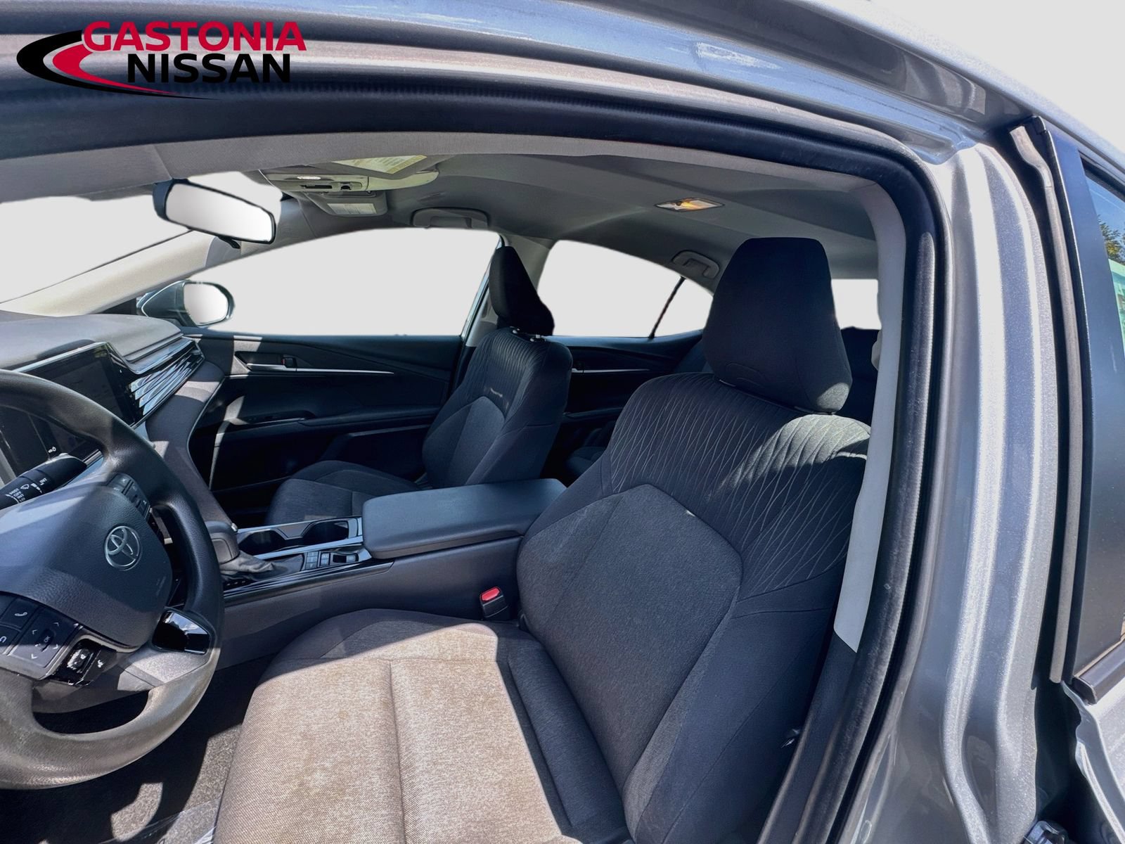 Used 2025 Toyota Camry LE FWD image 26